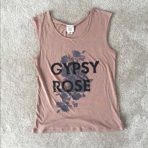 Gypsy rose top size small